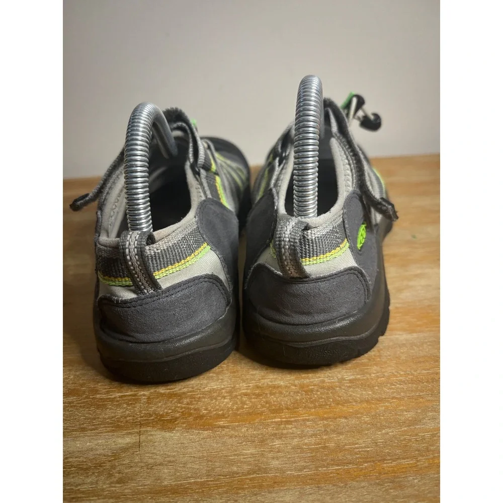 Keen KEEN Newport H2 Sandals‎ Mens Size 7 Gray Green Strap Hiking Trail Shoes